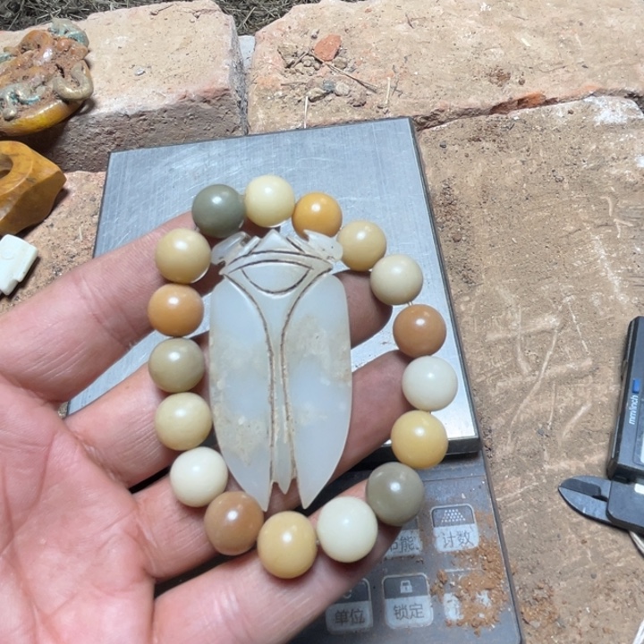 吊坠白玉菩提ghikhggggg