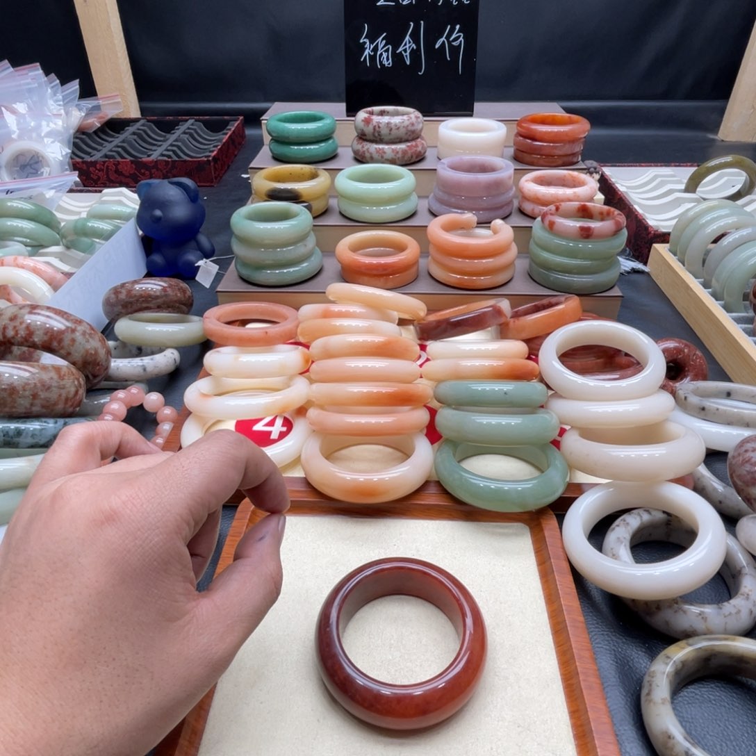 石英质玉手镯未镶嵌6****焱