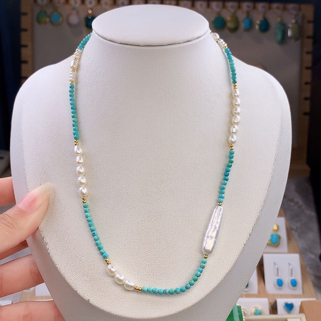 绿松石未镶嵌颈饰