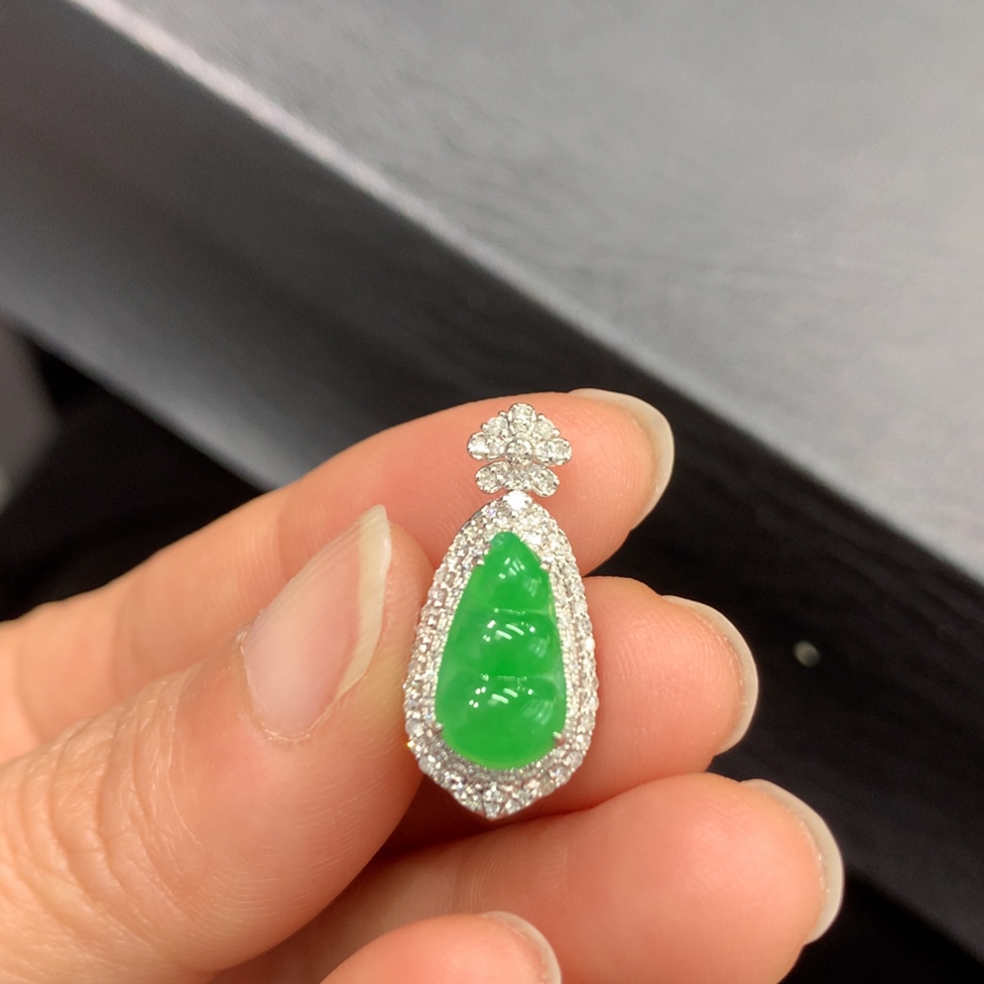 翡翠18K金镶嵌吊坠(不含链)