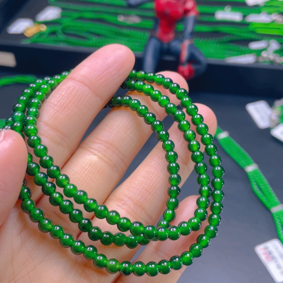 翡翠颈饰未镶嵌，1