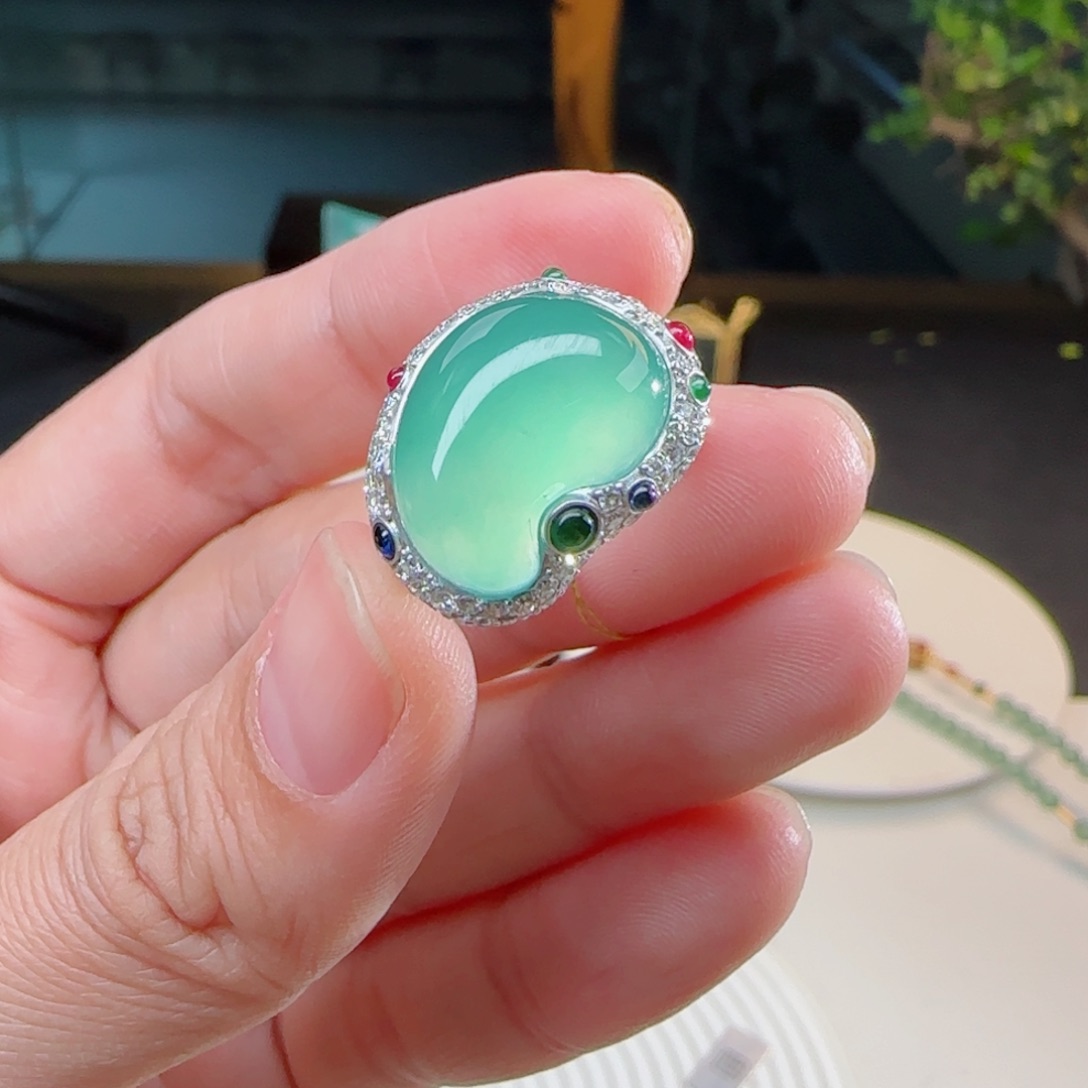 【闪购商品】翡翠戒指18K金镶嵌堯