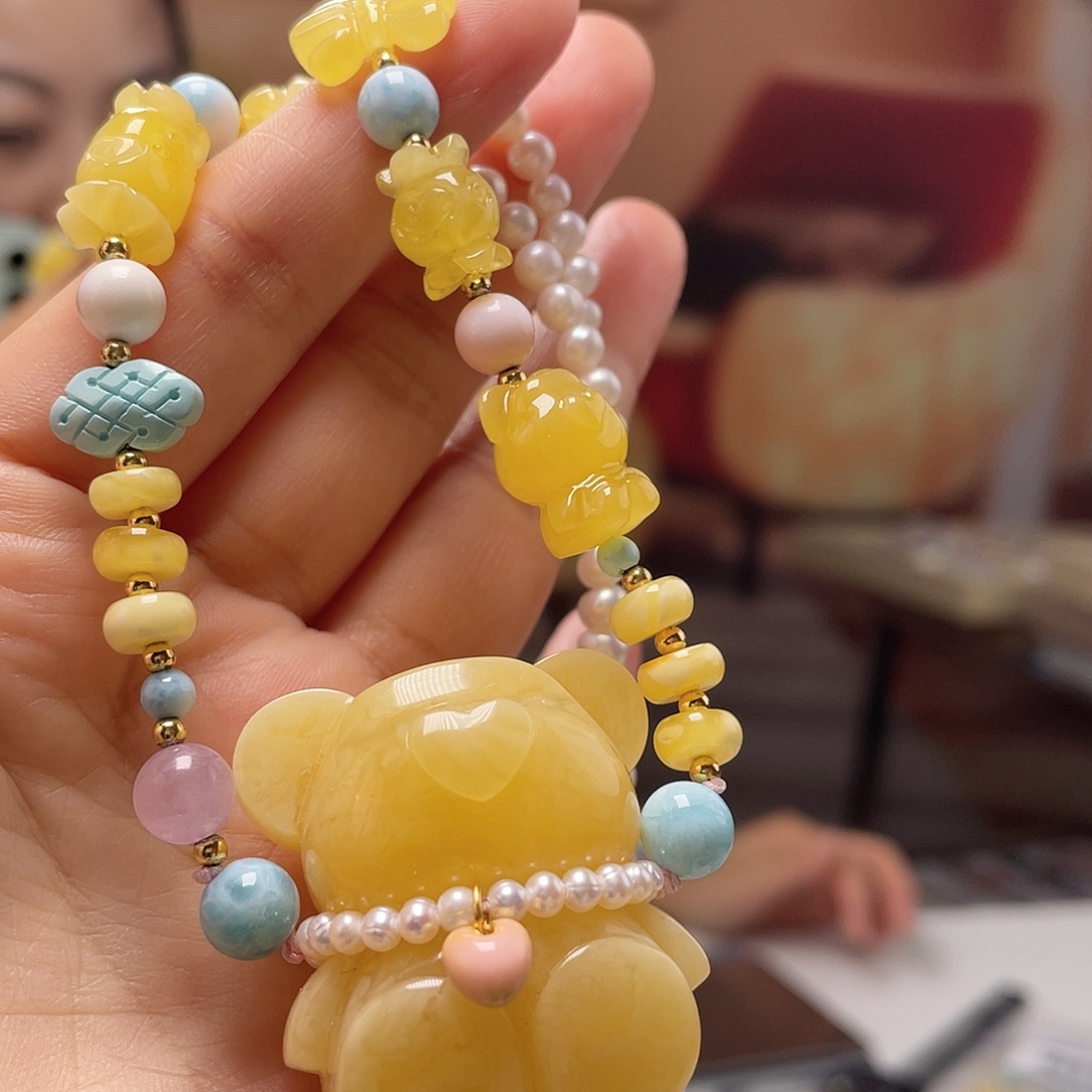 蜜蜡未镶嵌裸石吊坠