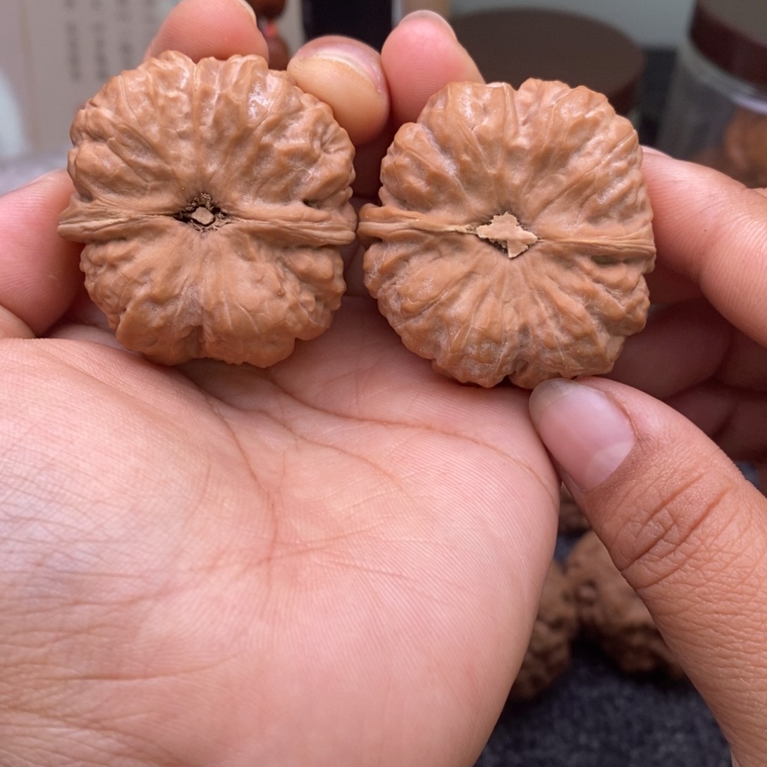 文玩核桃把件39蛤蟆头70