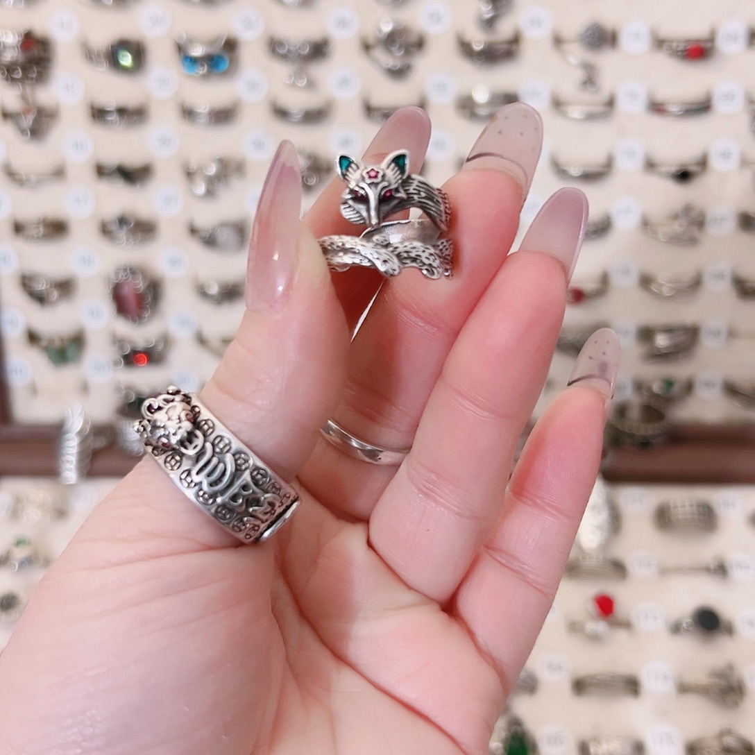 铜合金上开口九尾狐