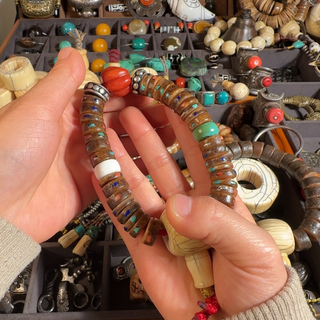 大叶紫檀（黑酸枝木类）