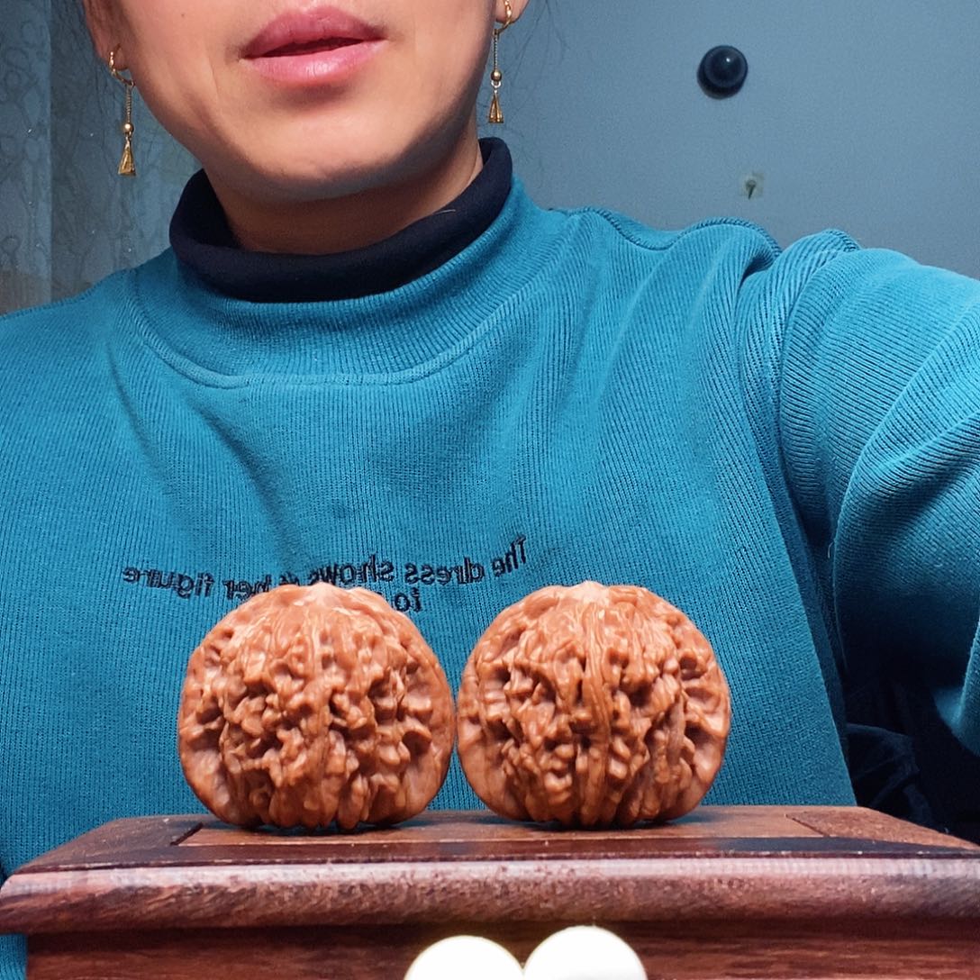 文玩核桃吊坠娄子