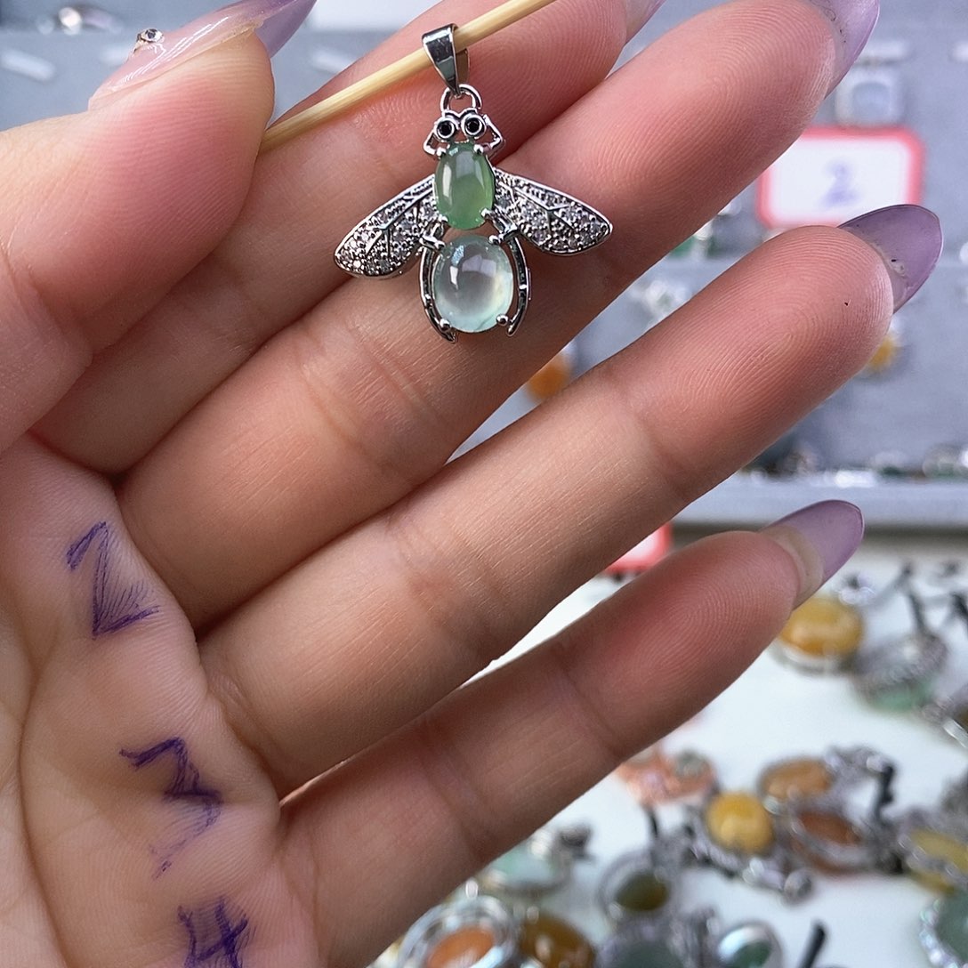 菩***下翡翠未镶嵌戒指缅甸