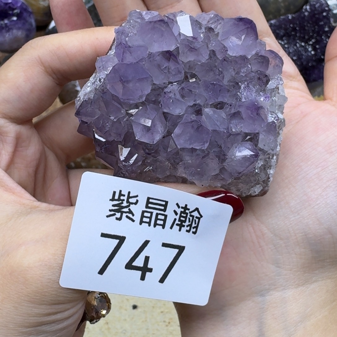 未镶嵌水晶大型摆件（非配饰）