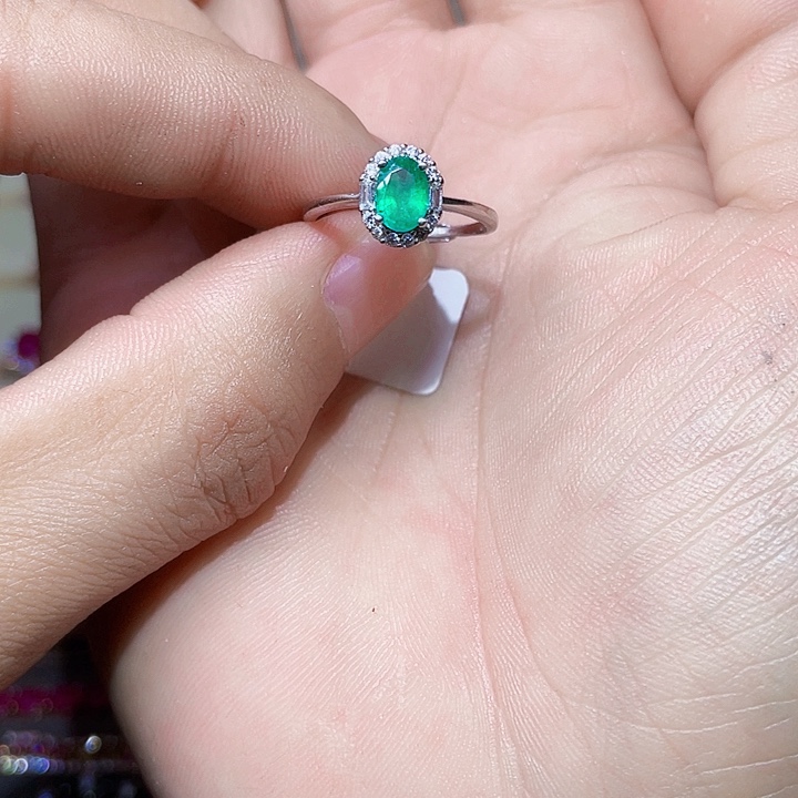 祖母绿戒指银S925镶嵌无*