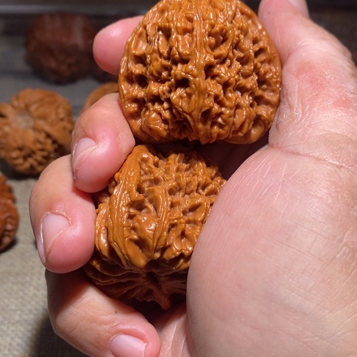 大***声文玩核桃吊坠核桃