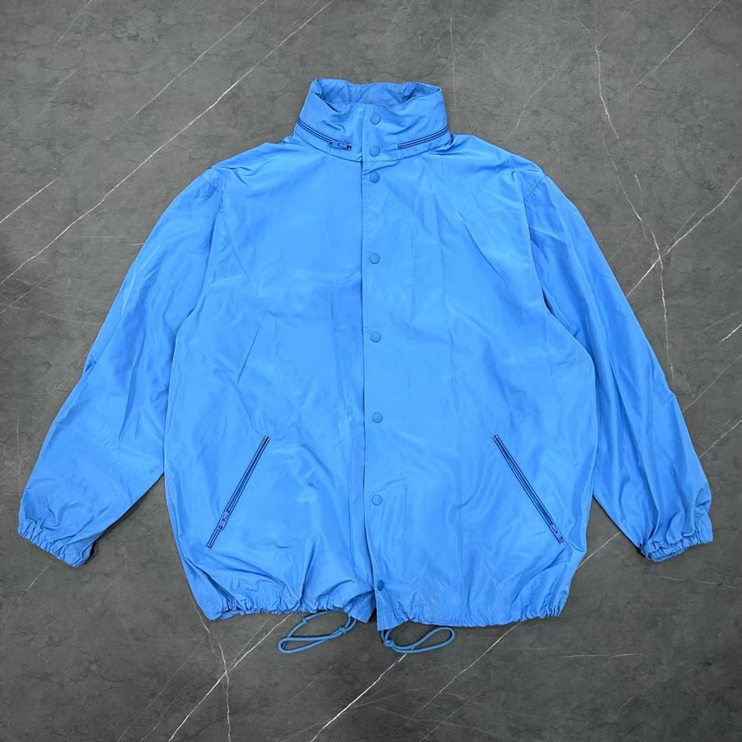 99新 Balenciaga/巴黎世家 36码 背后logo 连帽冲锋衣