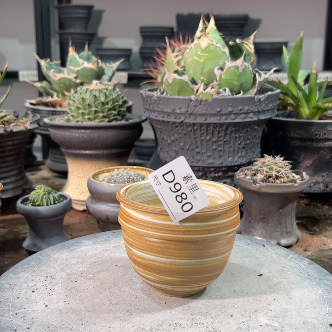 景德镇手工素里口8.5高8瑕疵