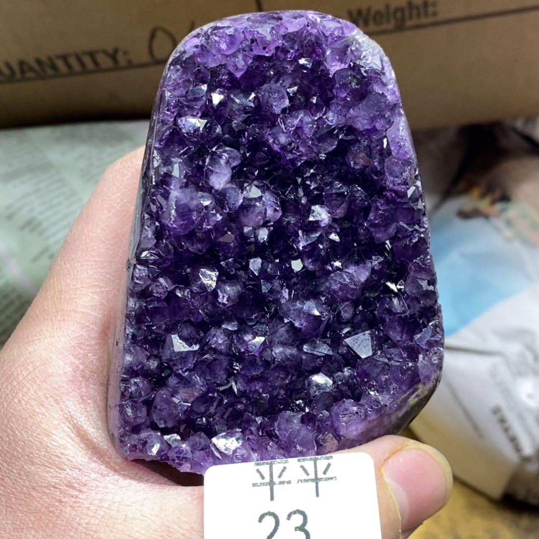 紫晶乌拉圭未镶嵌