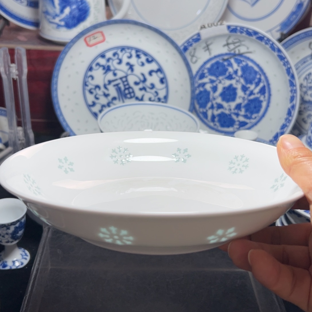 碗纯白8寸雕刻雪花盘子8个