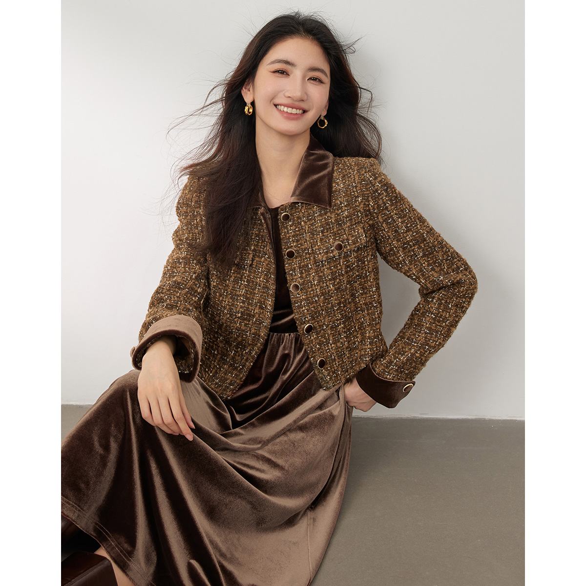 【林一专属】朗文斯汀丝绒拼接气质短外套DTYW4509A07407