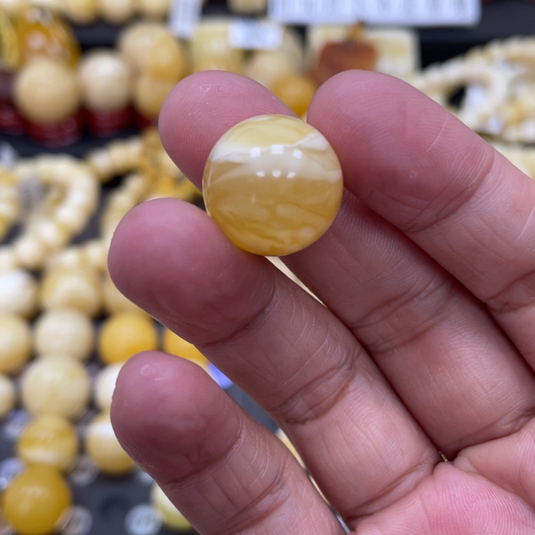 琥珀珠宝奇石未镶嵌16.9mm气泡
