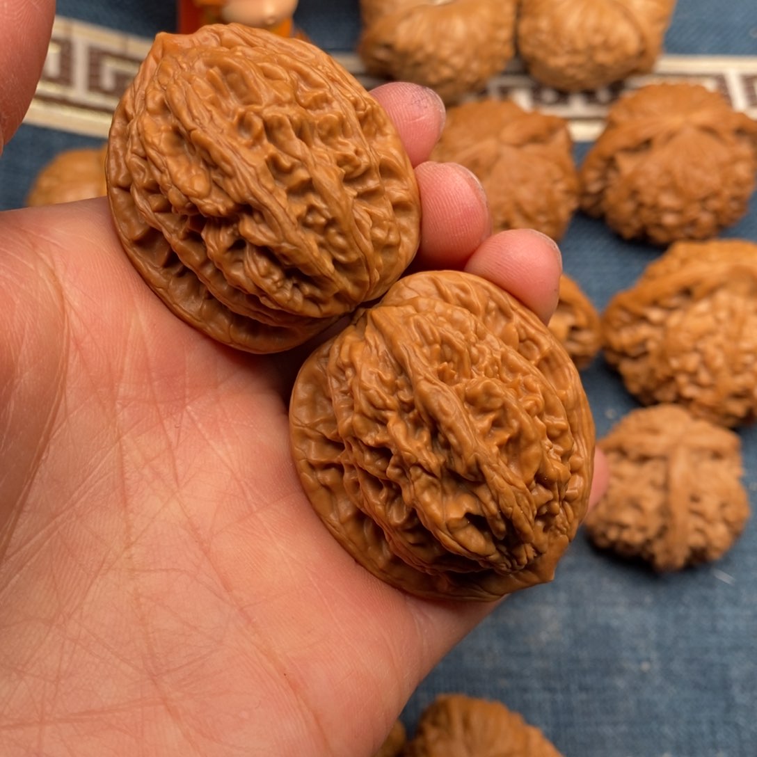 文玩核桃把件37全品虎头