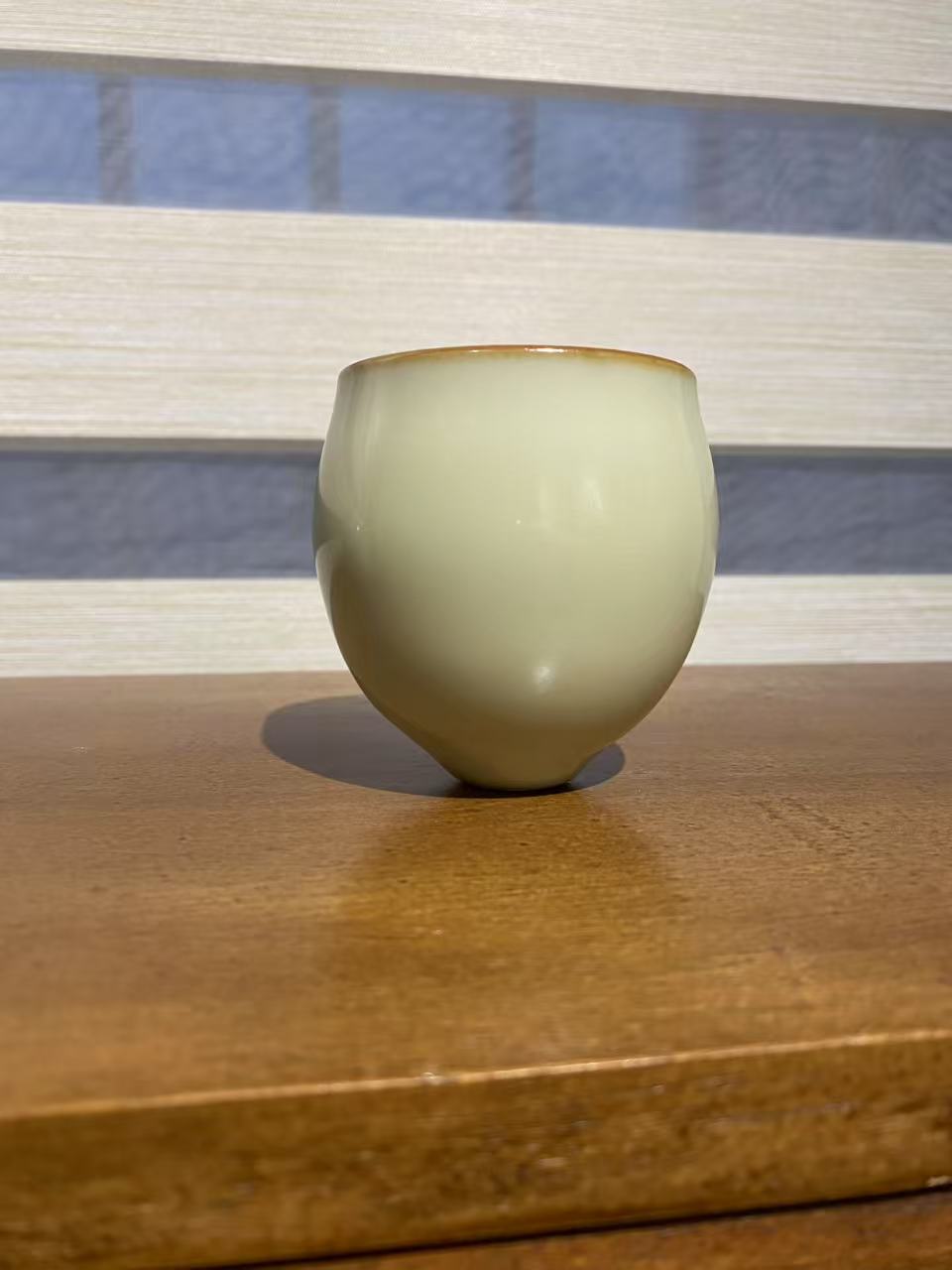 汝蜜釉玉兰主人杯