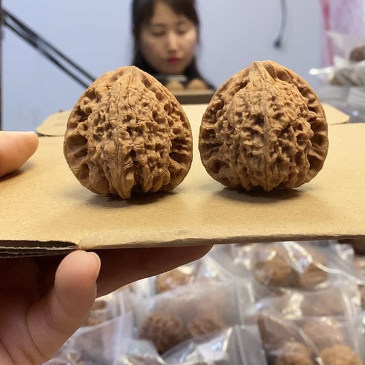 文玩核桃把件43虎头王小众