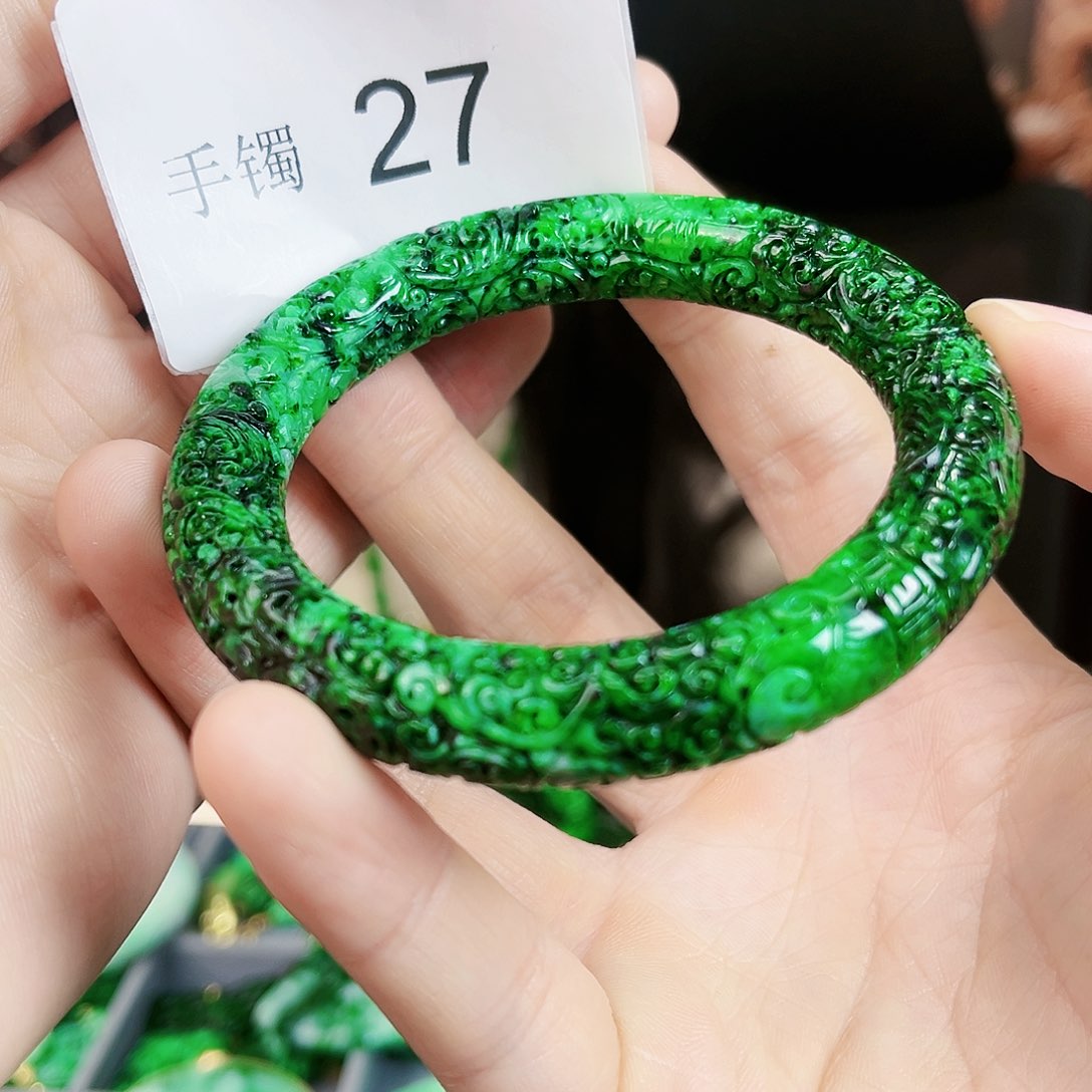 翡翠手镯未镶嵌手镯59