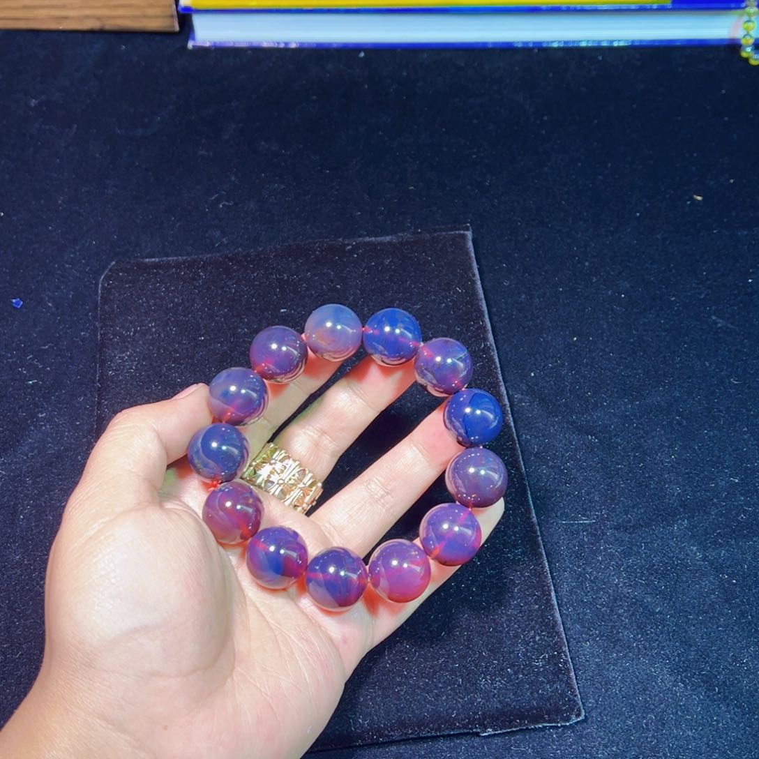 琥珀裸石未镶嵌琥珀