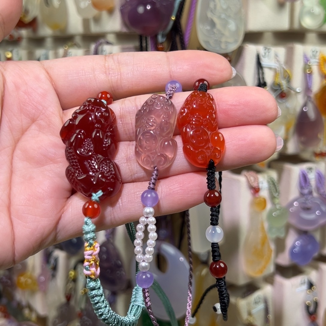 农***疼玛瑙/玉髓未镶嵌吊坠(赠链)