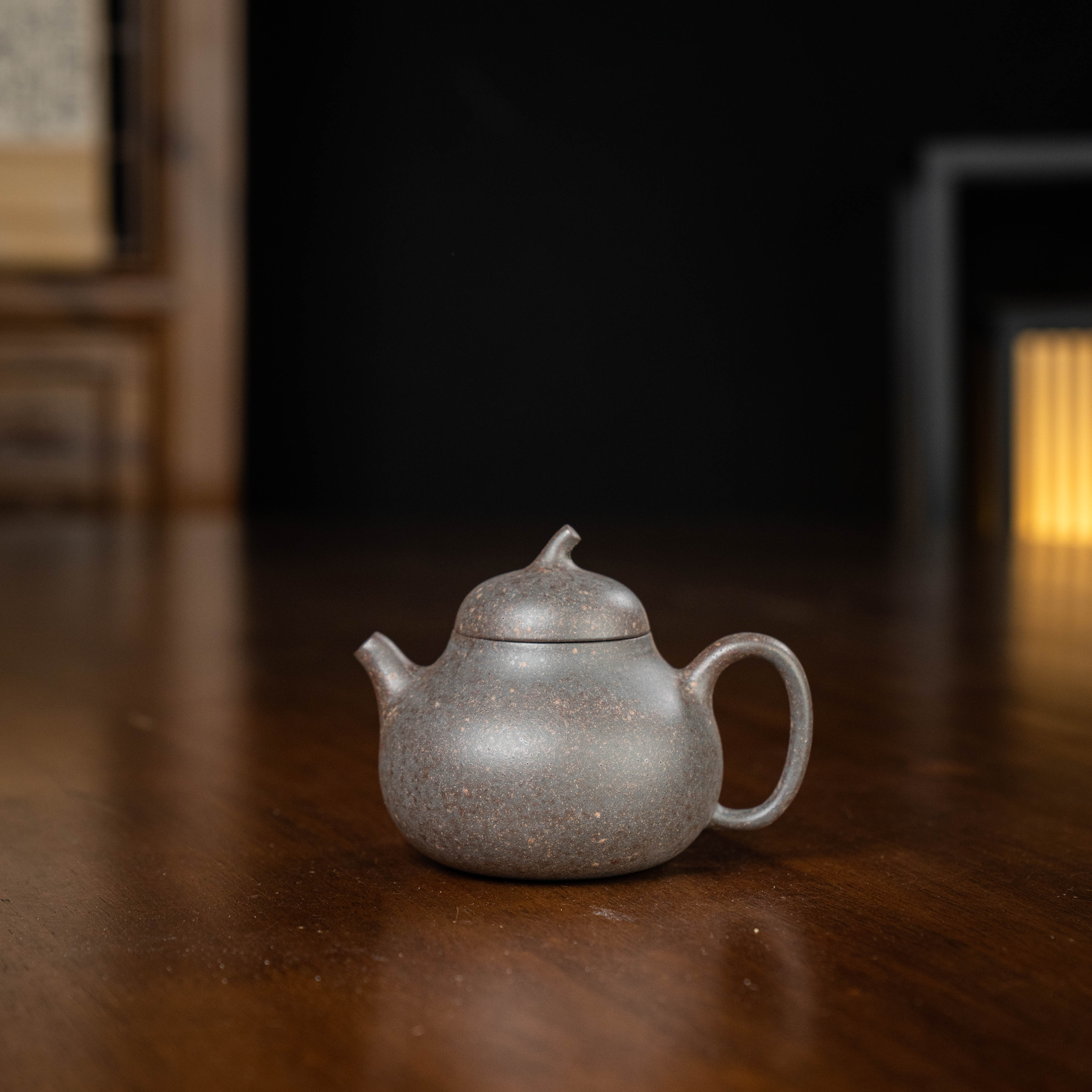 珽珽茶器 茄瓜 杨鹏 宝山古龙沉香泥100CC 紫砂壶BS