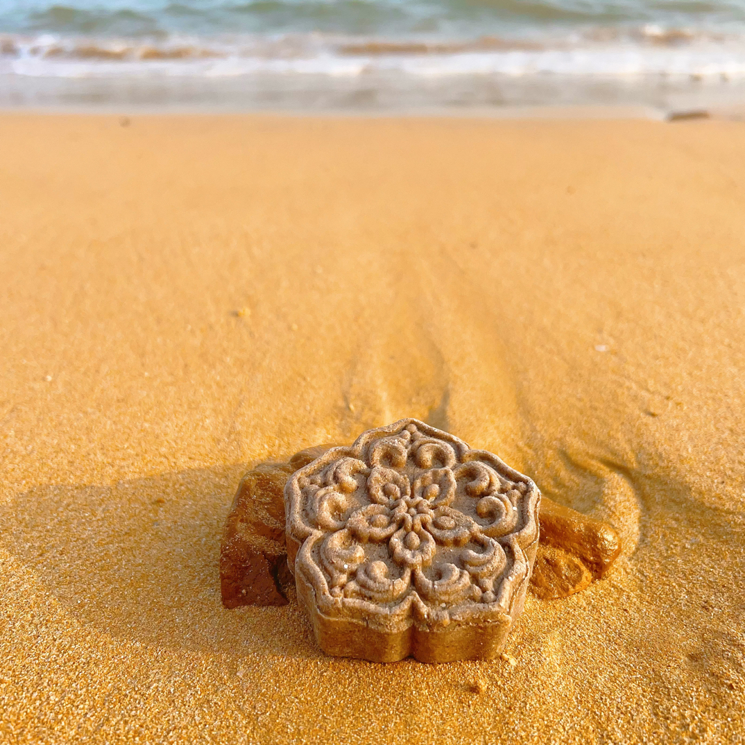 手工研磨何首乌侧柏叶洗发皂