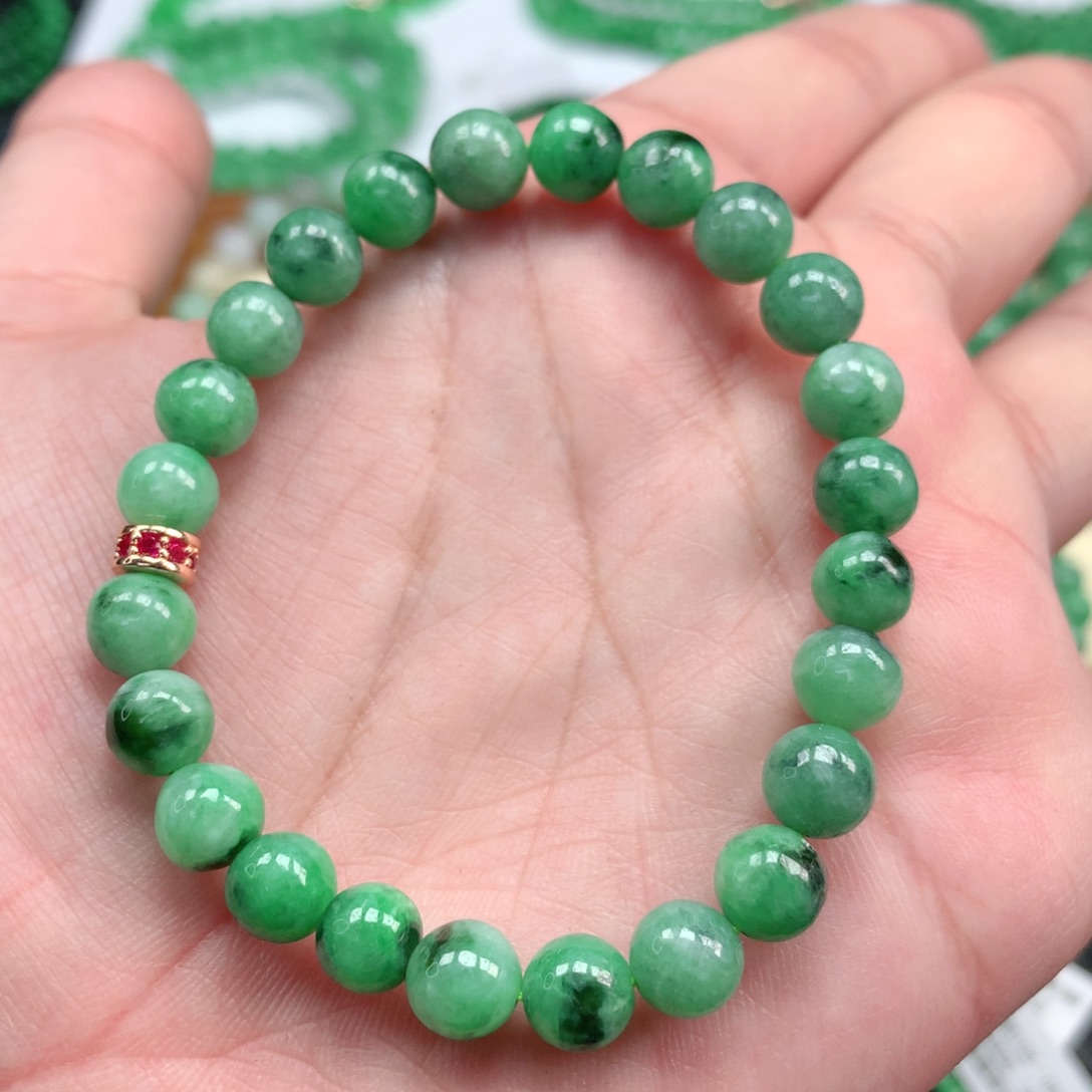 翡翠手链未镶嵌翡翠