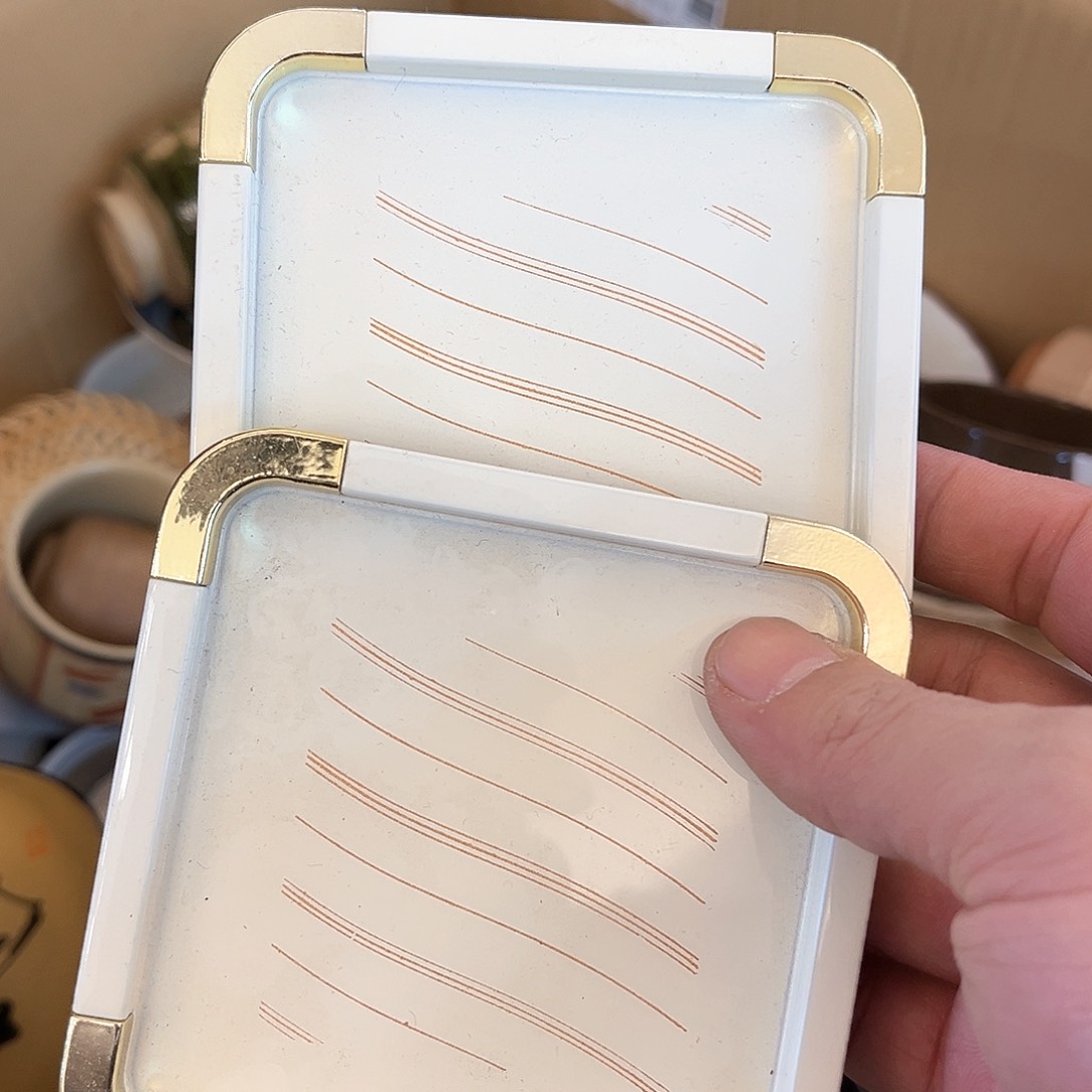 盖碗我在看书的啊亲爱呢