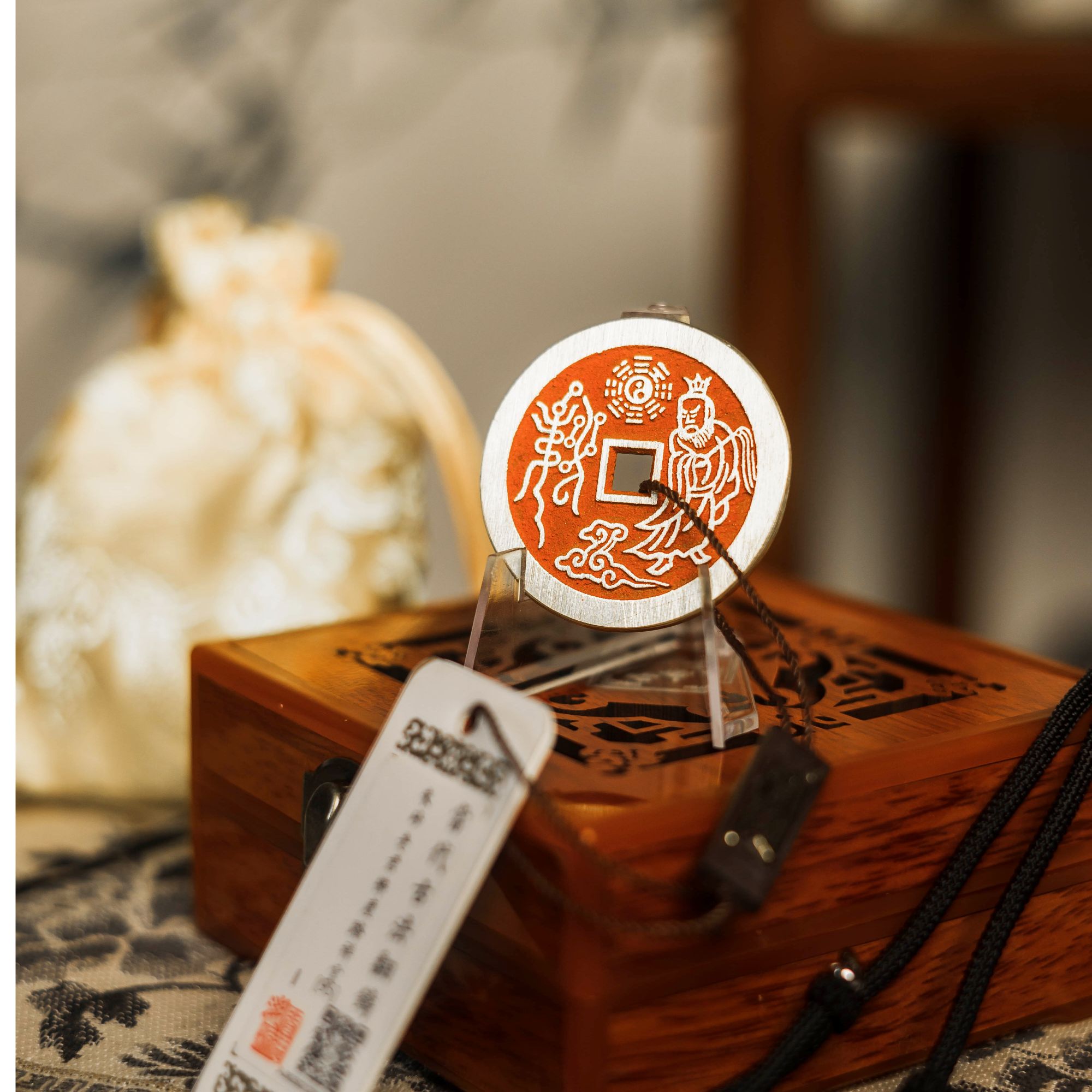 老君山直发的（老君拂尘踏祥云、联名款挂件）萧