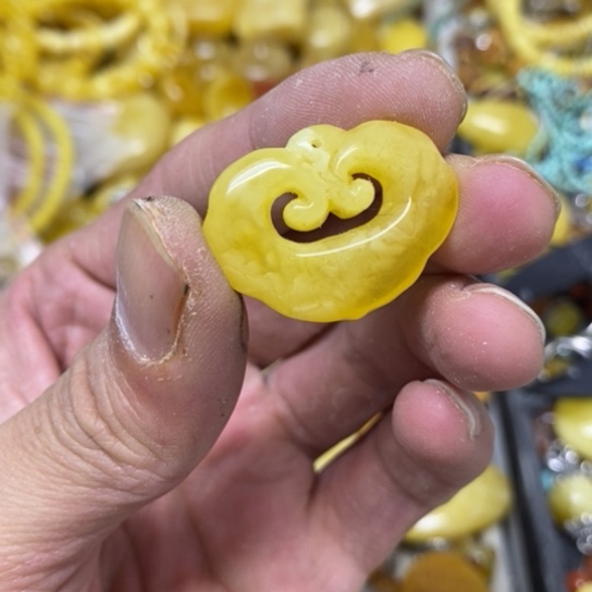 未镶嵌蜜蜡裸石吊坠