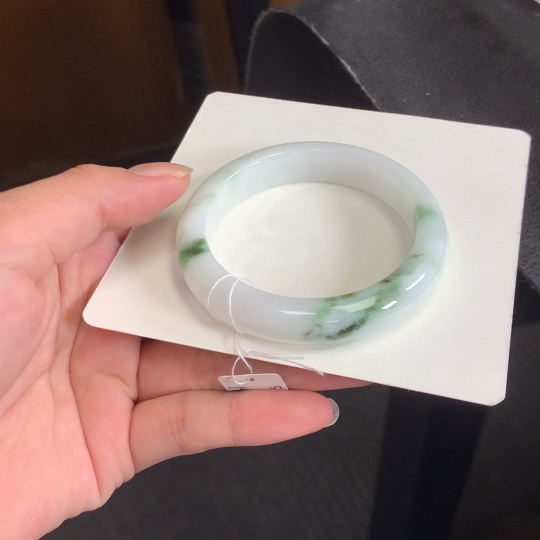 翡翠手镯未镶嵌48小时鉴赏期