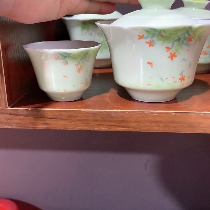 【闪购商品】瓷片手绘落花盖碗+杯「清」