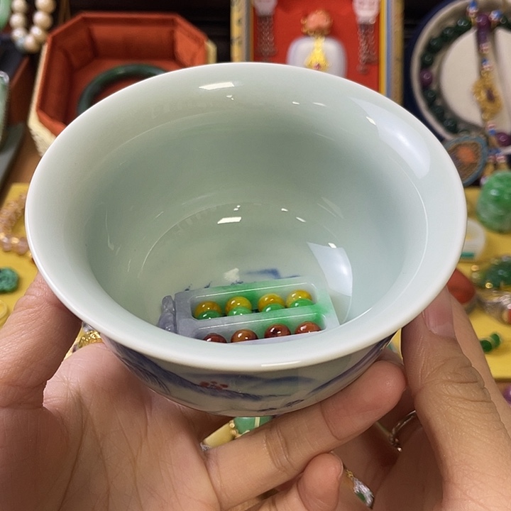 样***姐杯精美雕刻物件物件