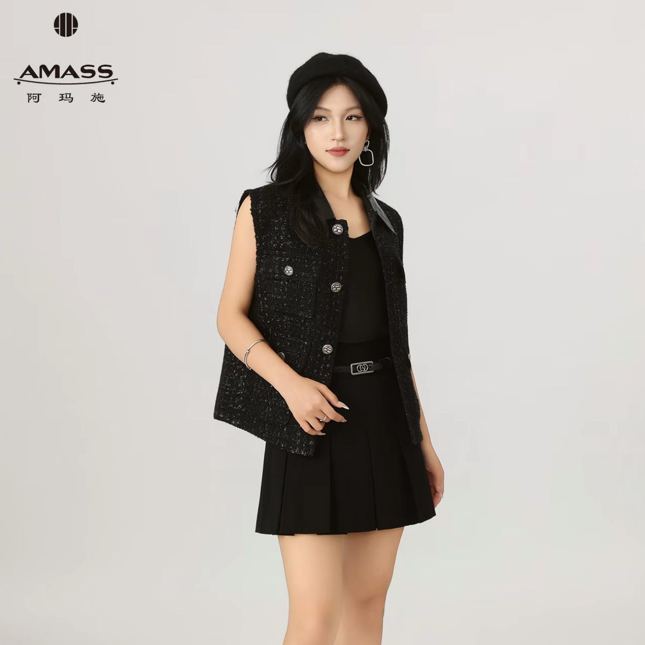 AMASS/阿玛施拉链女士针织简约收腰马甲气质宽松型短款马夹540046