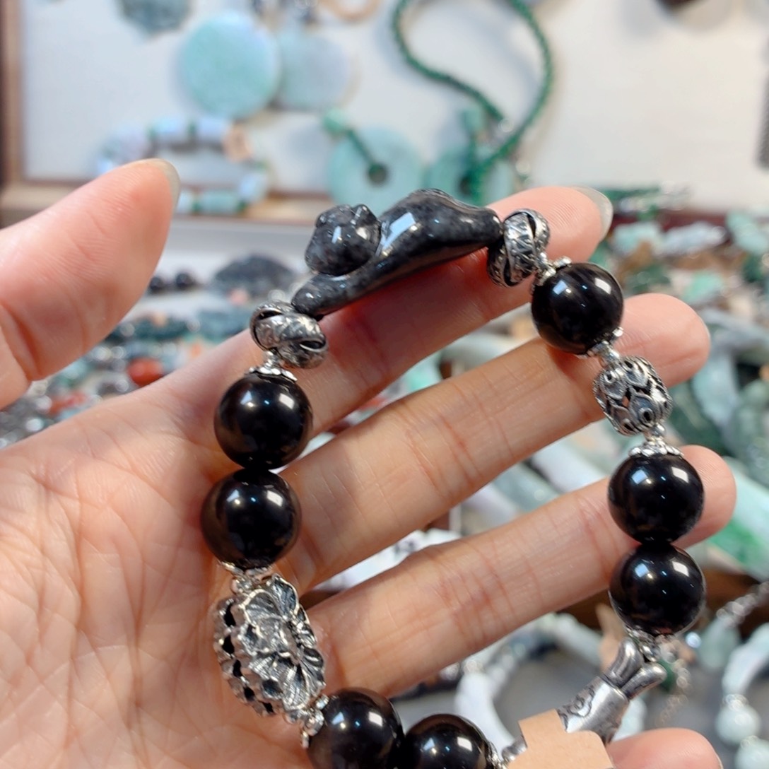 未镶嵌手链翡翠空*。手串