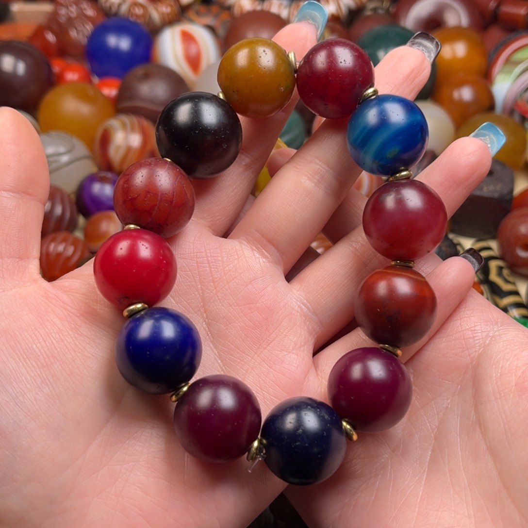 玛瑙/玉髓未镶嵌颈饰拾****年