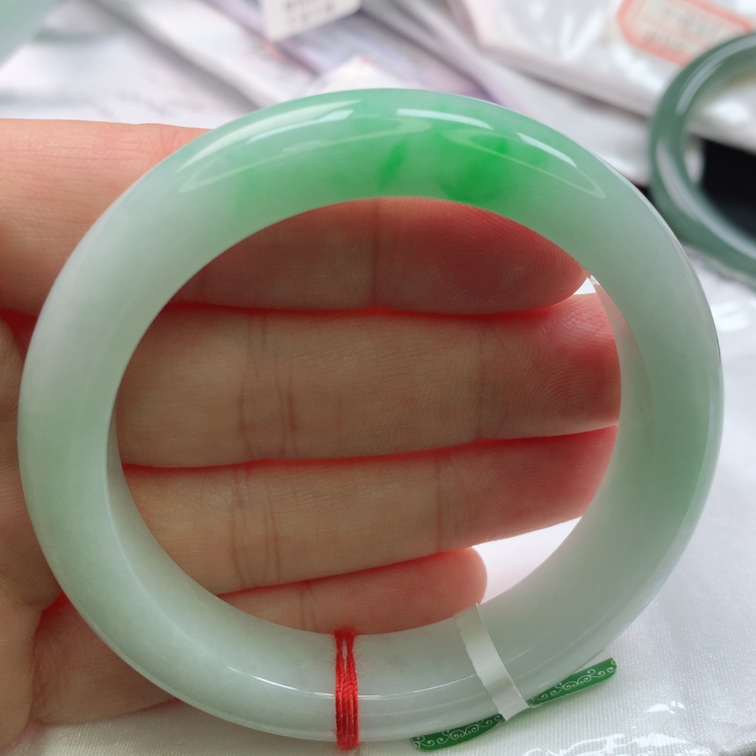 翡翠手镯未镶嵌缅甸翡翠5455