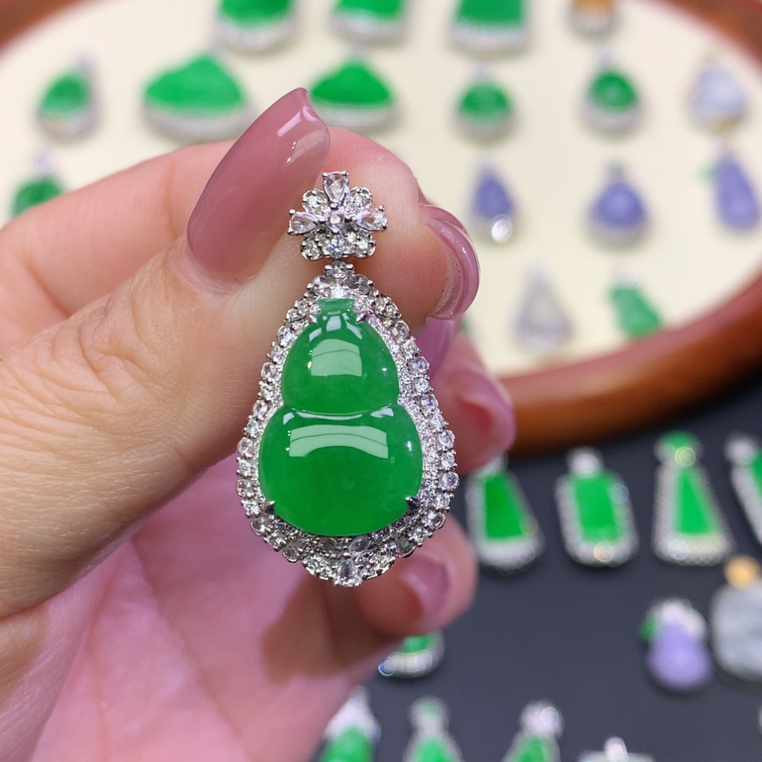 翡翠18K金镶嵌吊坠(不含链)