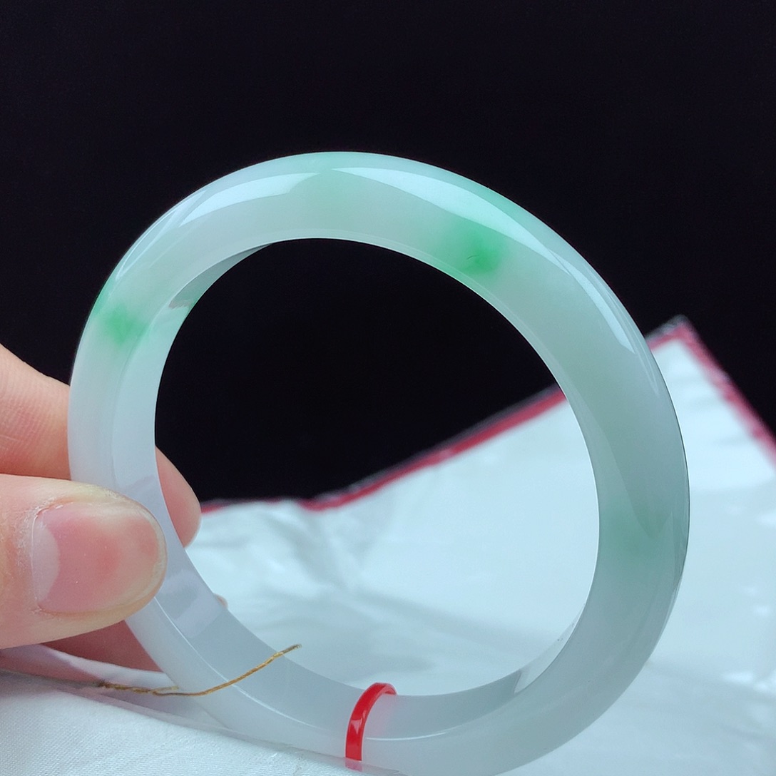 翡翠手镯未镶嵌艾**装56圈2625