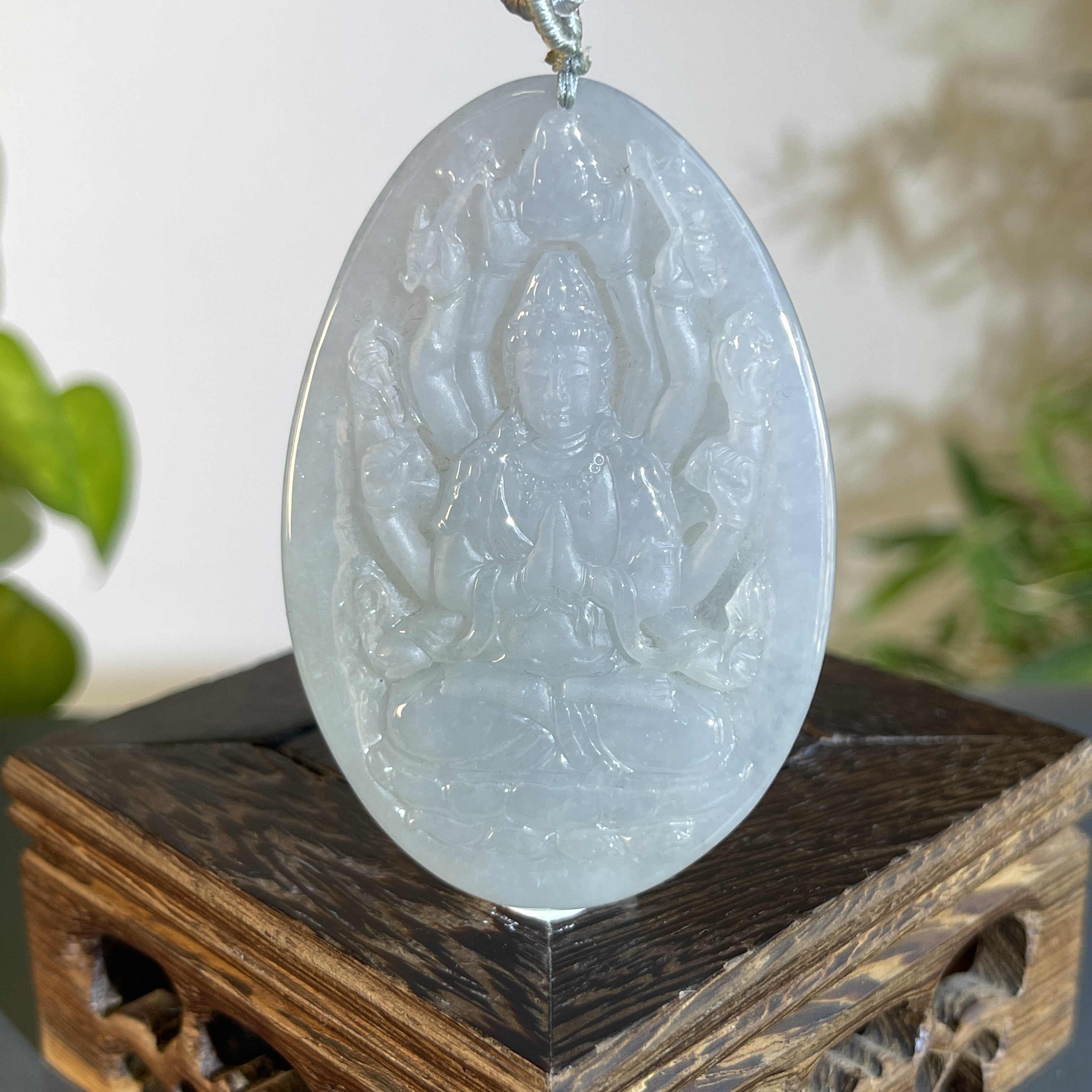 JTW25-95  天然缅甸A货翡翠 千手观音