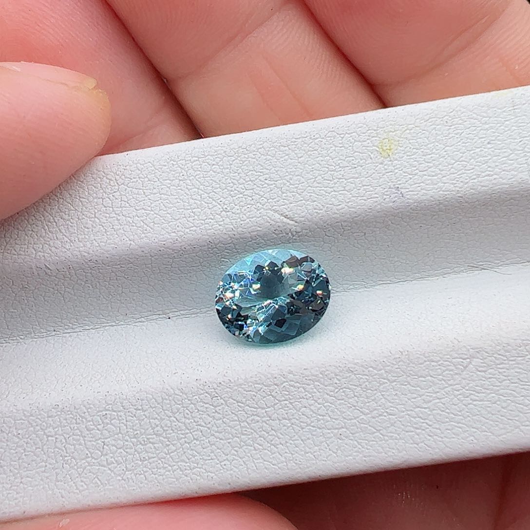 海蓝宝石裸石未镶嵌2.39克拉圣玛利亚