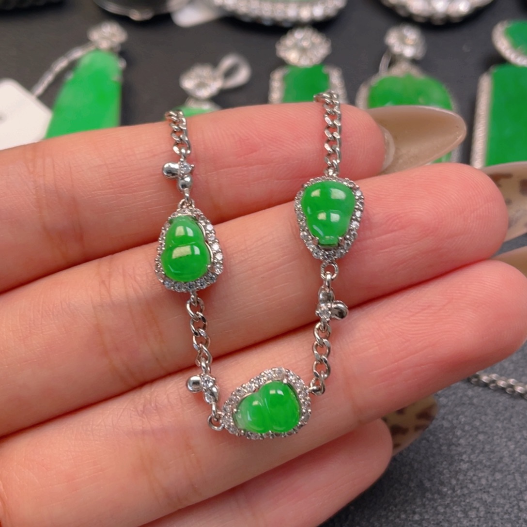 翡翠银S925镶嵌颈饰