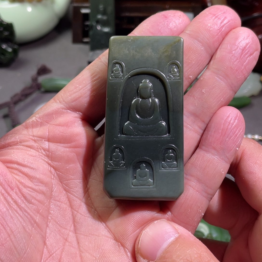 颈饰未镶嵌和田玉