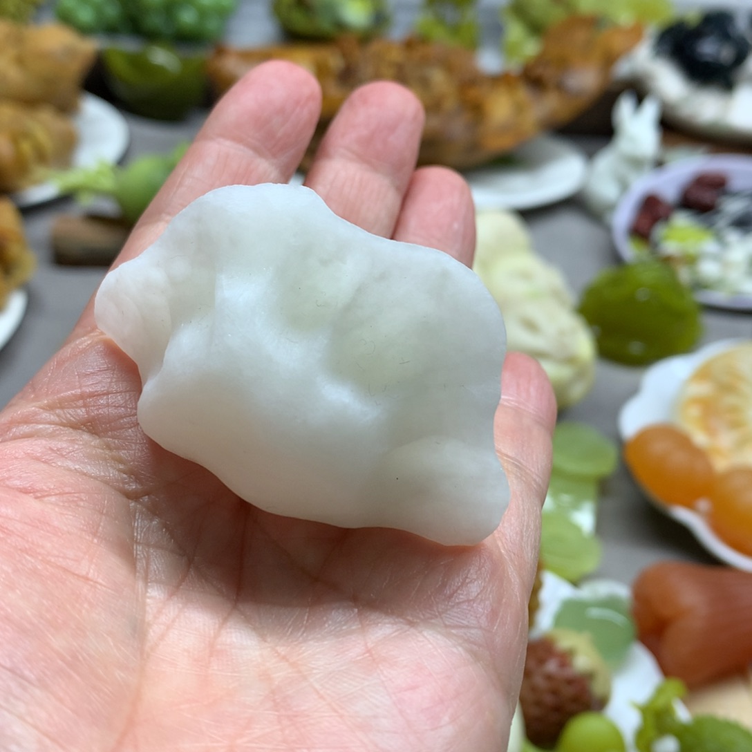 未镶嵌蛇纹石玉摆件天*