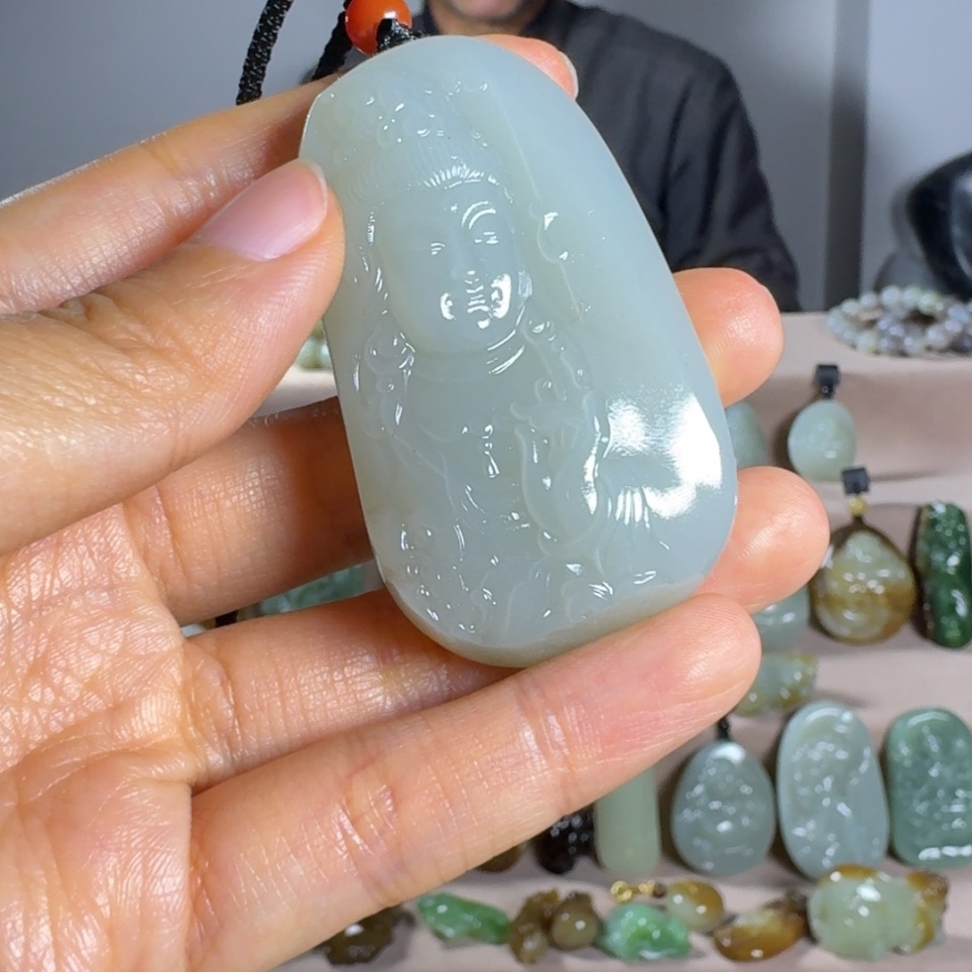 和田玉颈饰未镶嵌