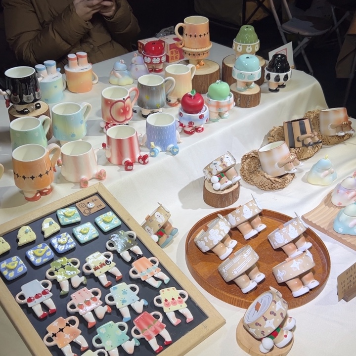 22。          陶瓷