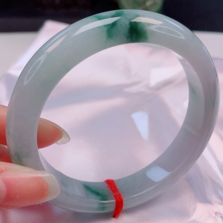 翡翠未镶嵌手镯57圈